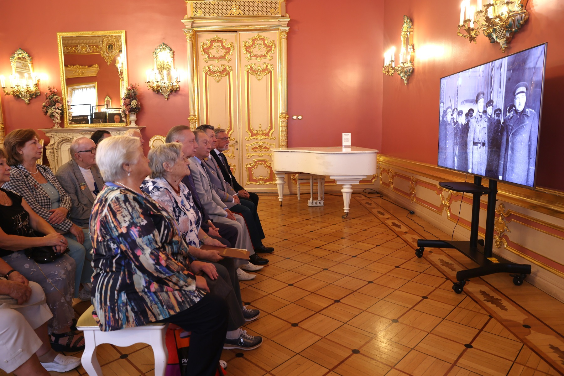 Торжественное собрание, посвященное 80-летнему юбилею Государственного мемориального музея обороны и блокады Ленинграда